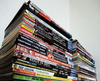 dc-comic-trade-paperback-pile-2011-wordpress